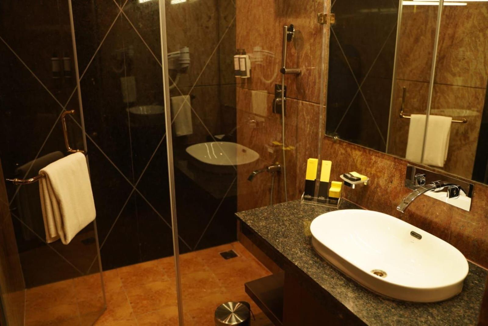 Accord Chrome Hotel Chennai Exterior photo