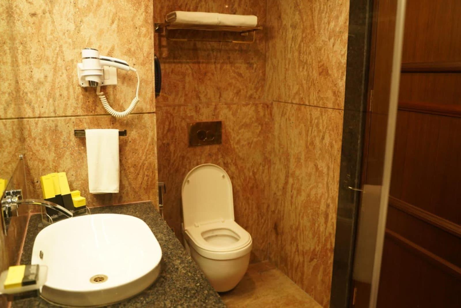 Accord Chrome Hotel Chennai Exterior photo
