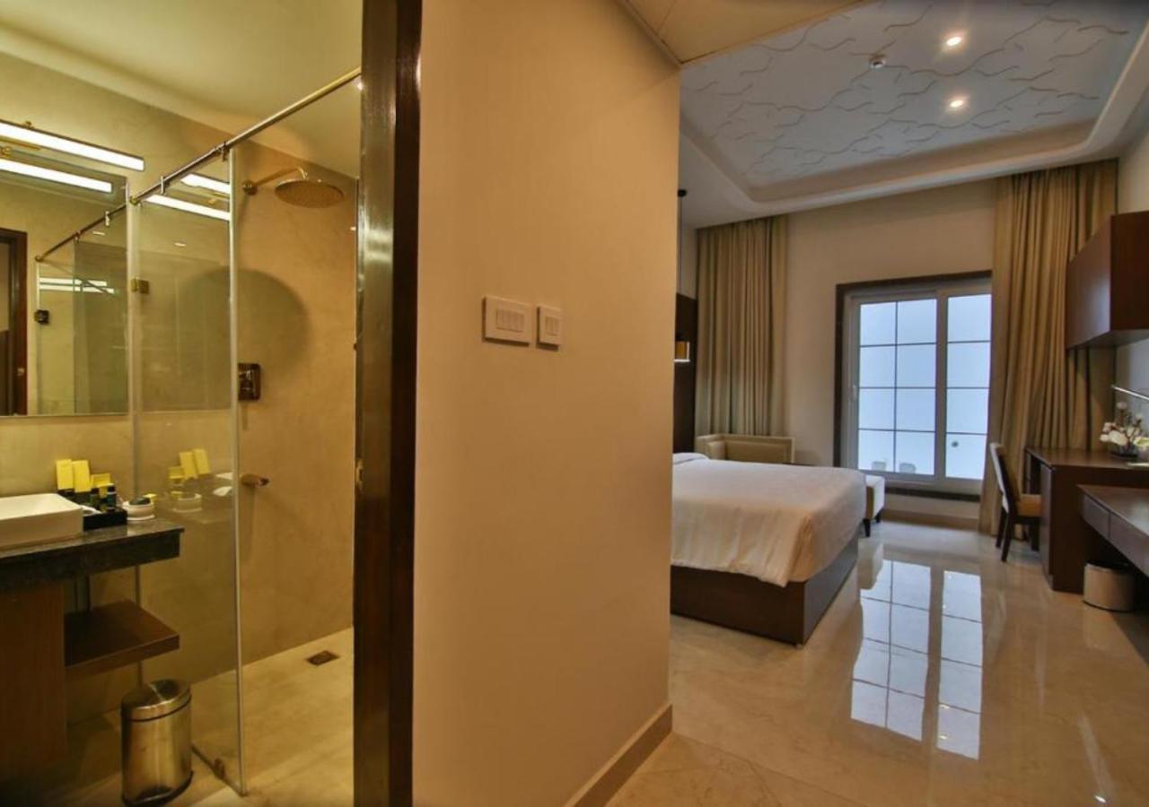 Accord Chrome Hotel Chennai Exterior photo